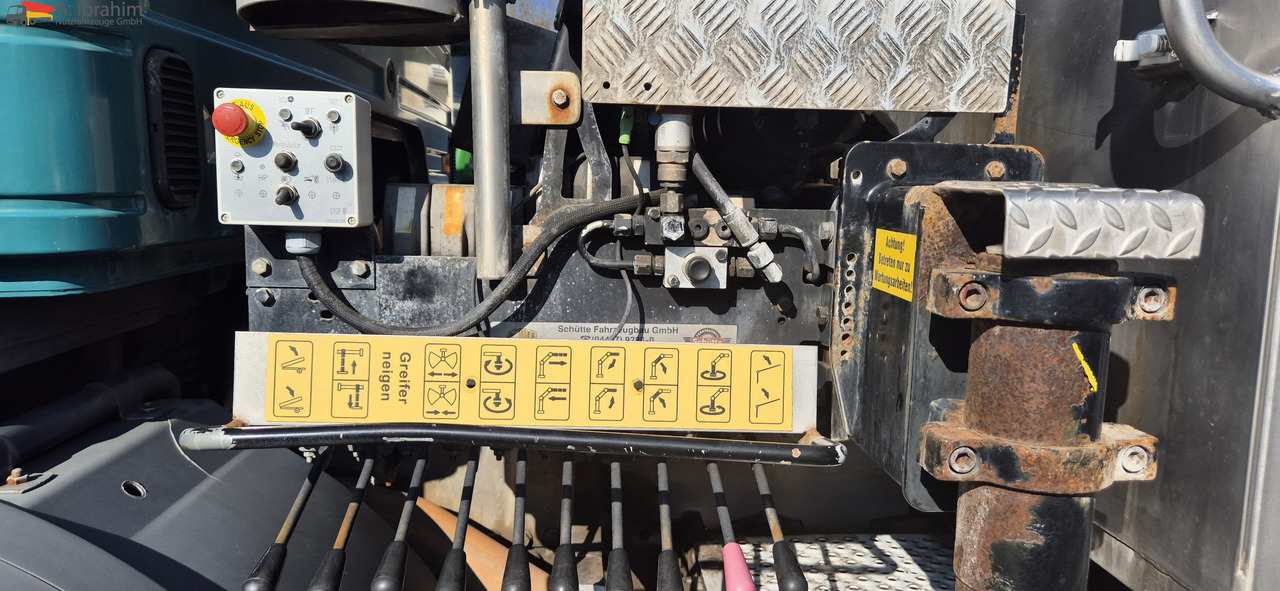 Mercedes-Benz 1824 Kipper Kran, Edelstahlaufbau Tierentsorgung - Самосвал, Автоманипулятор: фото 2 Mercedes-Benz 1824 Kipper Kran, Edelstahlaufbau Tierentsorgung - Самосвал, Автоманипулятор: фото 2