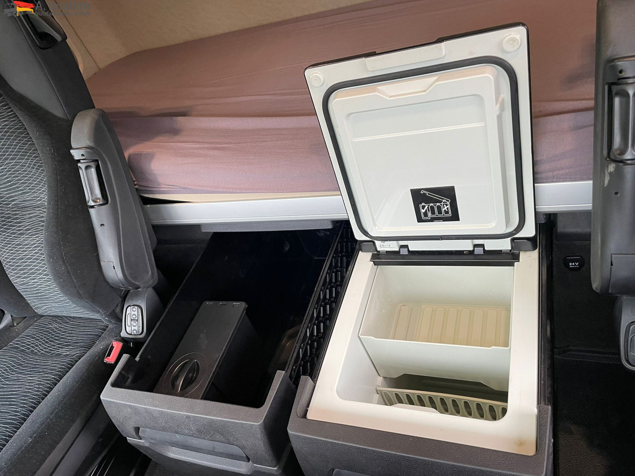 Mercedes-Benz ACTROS 2548 6x2 | Liftachse | 68t Zuggew.| Schwerlast-SZM - Тягач: фото 3 Mercedes-Benz ACTROS 2548 6x2 | Liftachse | 68t Zuggew.| Schwerlast-SZM - Тягач: фото 3