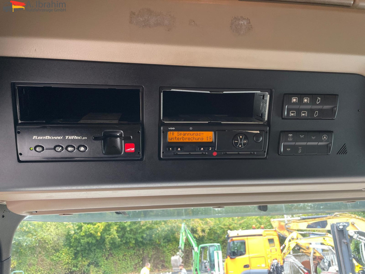 Mercedes-Benz Actros 1845 Kipphydraulik | Megaspace | Retarder | Kühlschrank | Klima - Тягач: фото 2 Mercedes-Benz Actros 1845 Kipphydraulik | Megaspace | Retarder | Kühlschrank | Klima - Тягач: фото 2