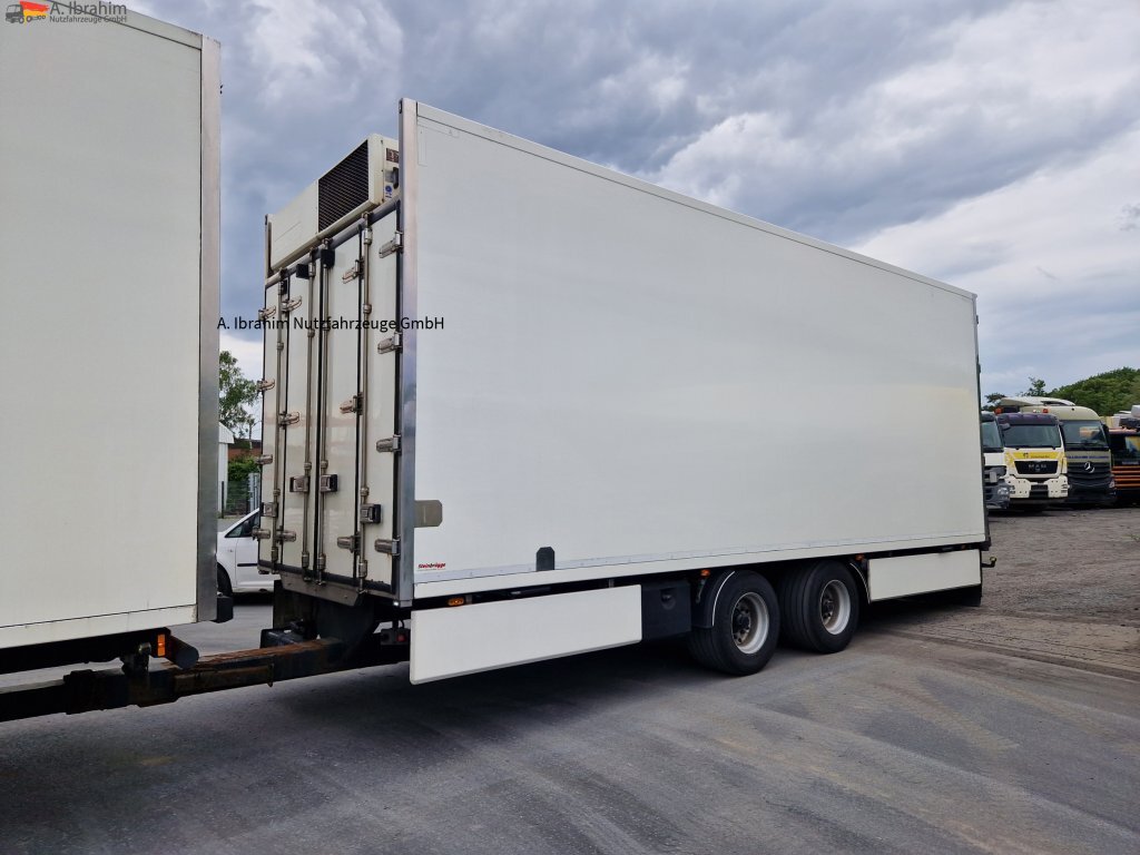 Wellmeyer TK018 Durchlader Frigoblock Zustand sauber, Durchlader, Portaltüren - Прицеп-рефрижератор: фото 1 Wellmeyer TK018 Durchlader Frigoblock Zustand sauber, Durchlader, Portaltüren - Прицеп-рефрижератор: фото 1