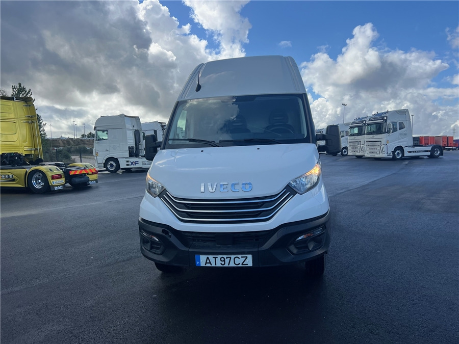 Iveco 35C16 - Цельнометаллический фургон: фото 2 Iveco 35C16 - Цельнометаллический фургон: фото 2
