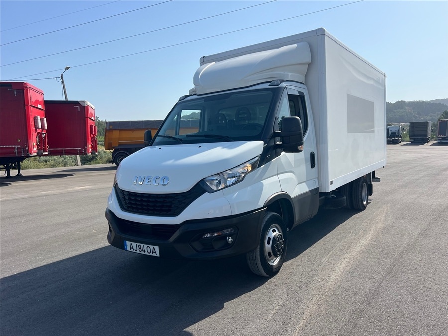 Iveco 35C16H - Грузовик с закрытым кузовом: фото 1 Iveco 35C16H - Грузовик с закрытым кузовом: фото 1