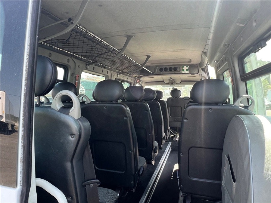 Микроавтобус, Пассажирский фургон Renault MASTER / 16lugares: фото 9 Микроавтобус, Пассажирский фургон Renault MASTER / 16lugares: фото 9