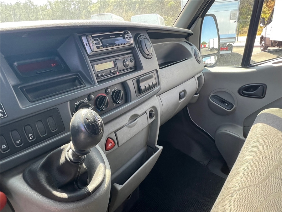 Микроавтобус, Пассажирский фургон Renault MASTER / 16lugares: фото 12 Микроавтобус, Пассажирский фургон Renault MASTER / 16lugares: фото 12