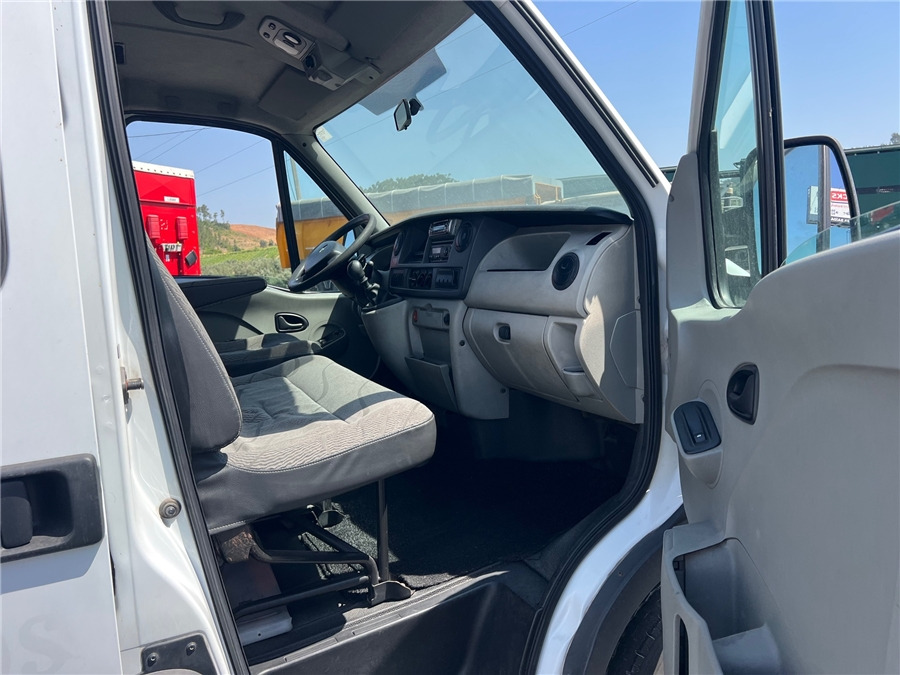 Микроавтобус, Пассажирский фургон Renault MASTER / 16lugares: фото 6 Микроавтобус, Пассажирский фургон Renault MASTER / 16lugares: фото 6