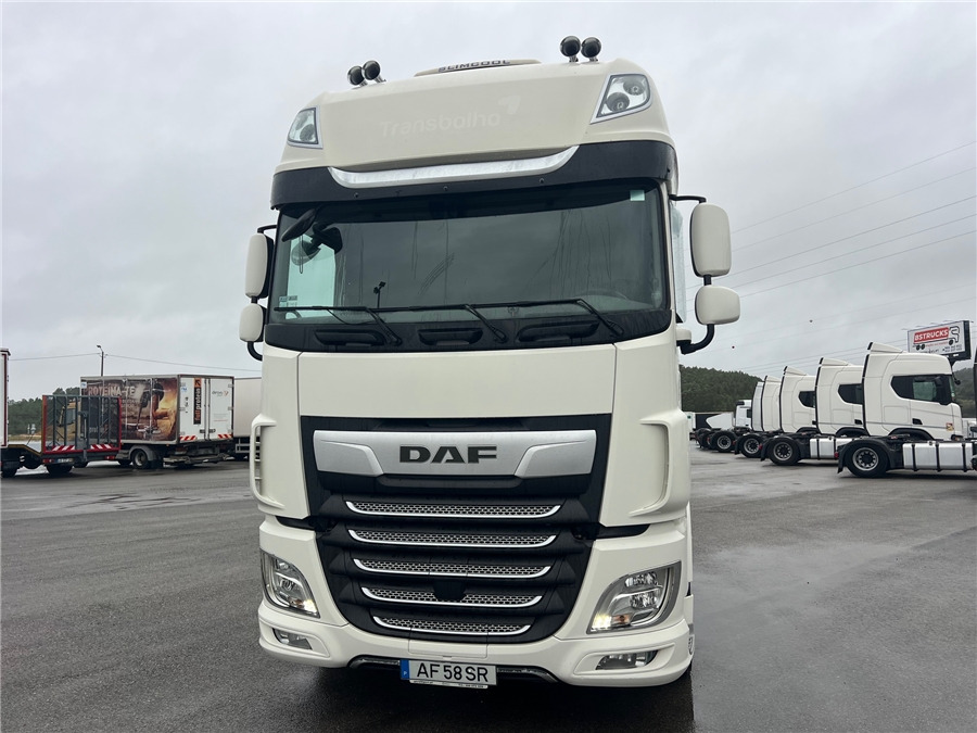 DAF XF 530 Retarder / Airparkoll - Тягач: фото 2 DAF XF 530 Retarder / Airparkoll - Тягач: фото 2