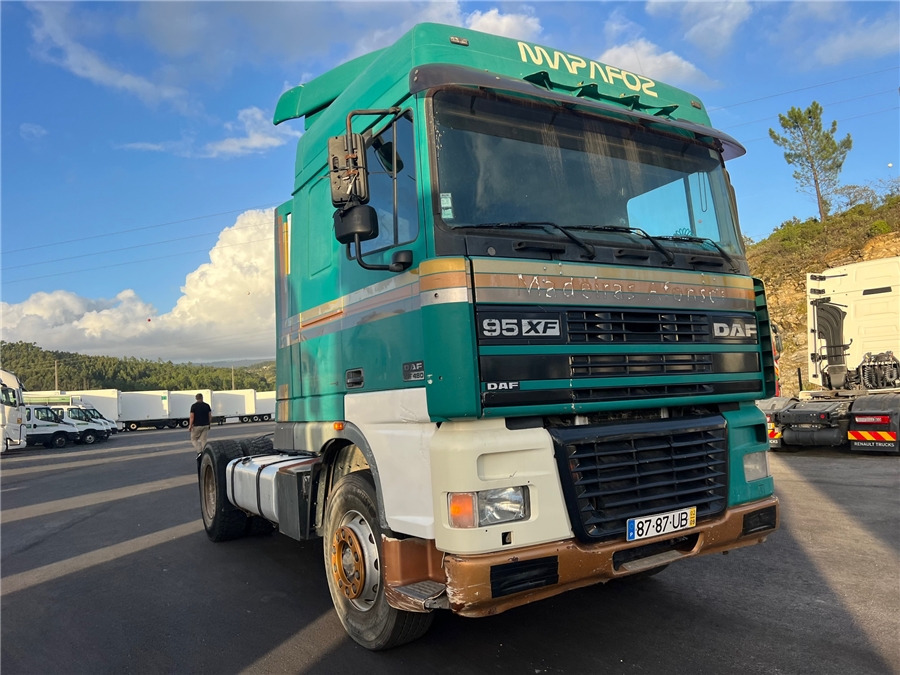 DAF XF95/480 Manual gear - Тягач: фото 3 DAF XF95/480 Manual gear - Тягач: фото 3