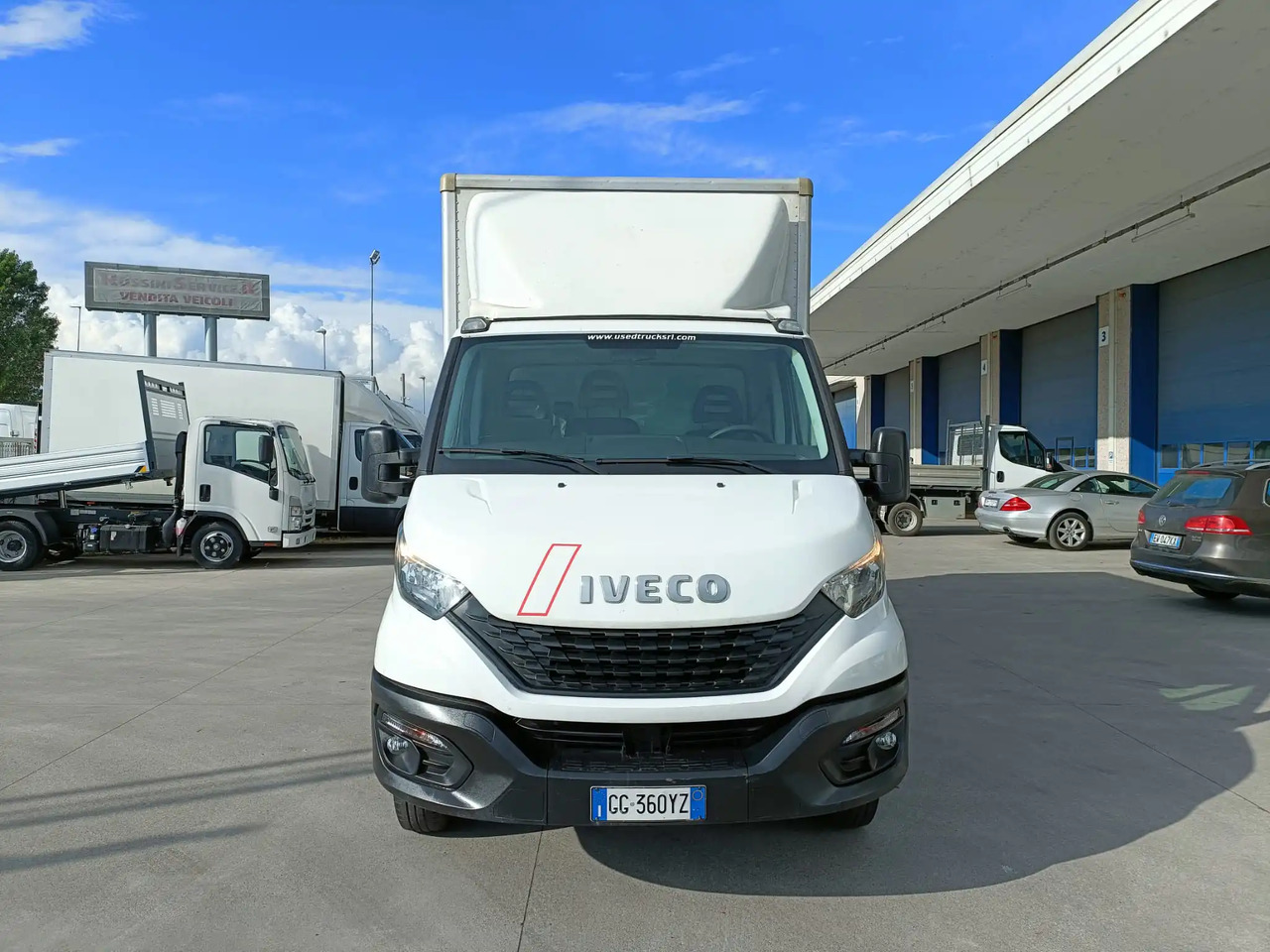 IVECO 35C14 FURGONATO BOX - Малотоннажный фургон: фото 2 IVECO 35C14 FURGONATO BOX - Малотоннажный фургон: фото 2