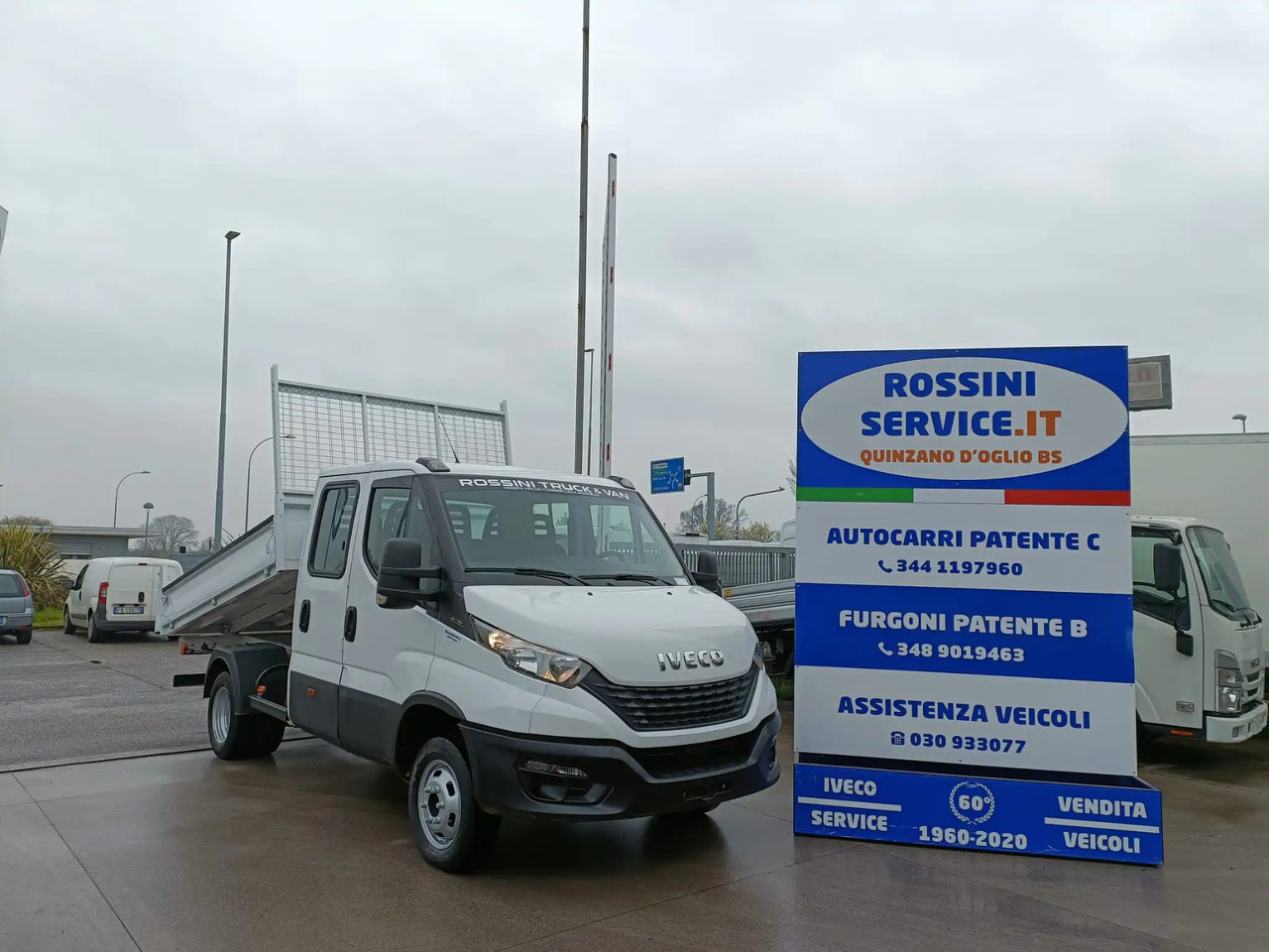 IVECO DAILY 35C14 DOPPIA CABINA RIBALTABILE 2.3 - Малотоннажный самосвал: фото 1 IVECO DAILY 35C14 DOPPIA CABINA RIBALTABILE 2.3 - Малотоннажный самосвал: фото 1