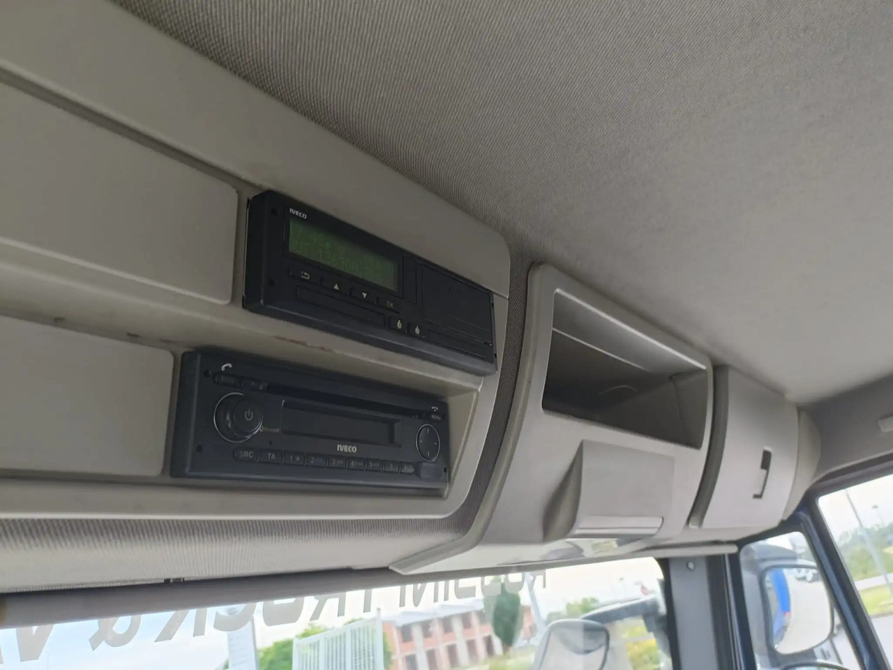 IVECO EUROCARGO 120E22P - Грузовик-шасси: фото 2 IVECO EUROCARGO 120E22P - Грузовик-шасси: фото 2