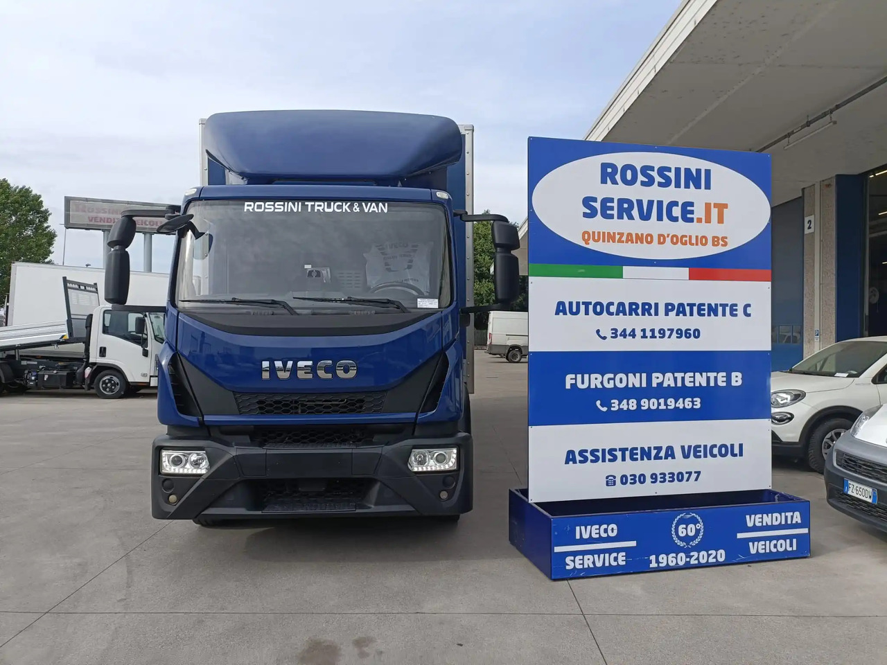 IVECO EUROCARGO 120E22P - Грузовик-шасси: фото 1 IVECO EUROCARGO 120E22P - Грузовик-шасси: фото 1