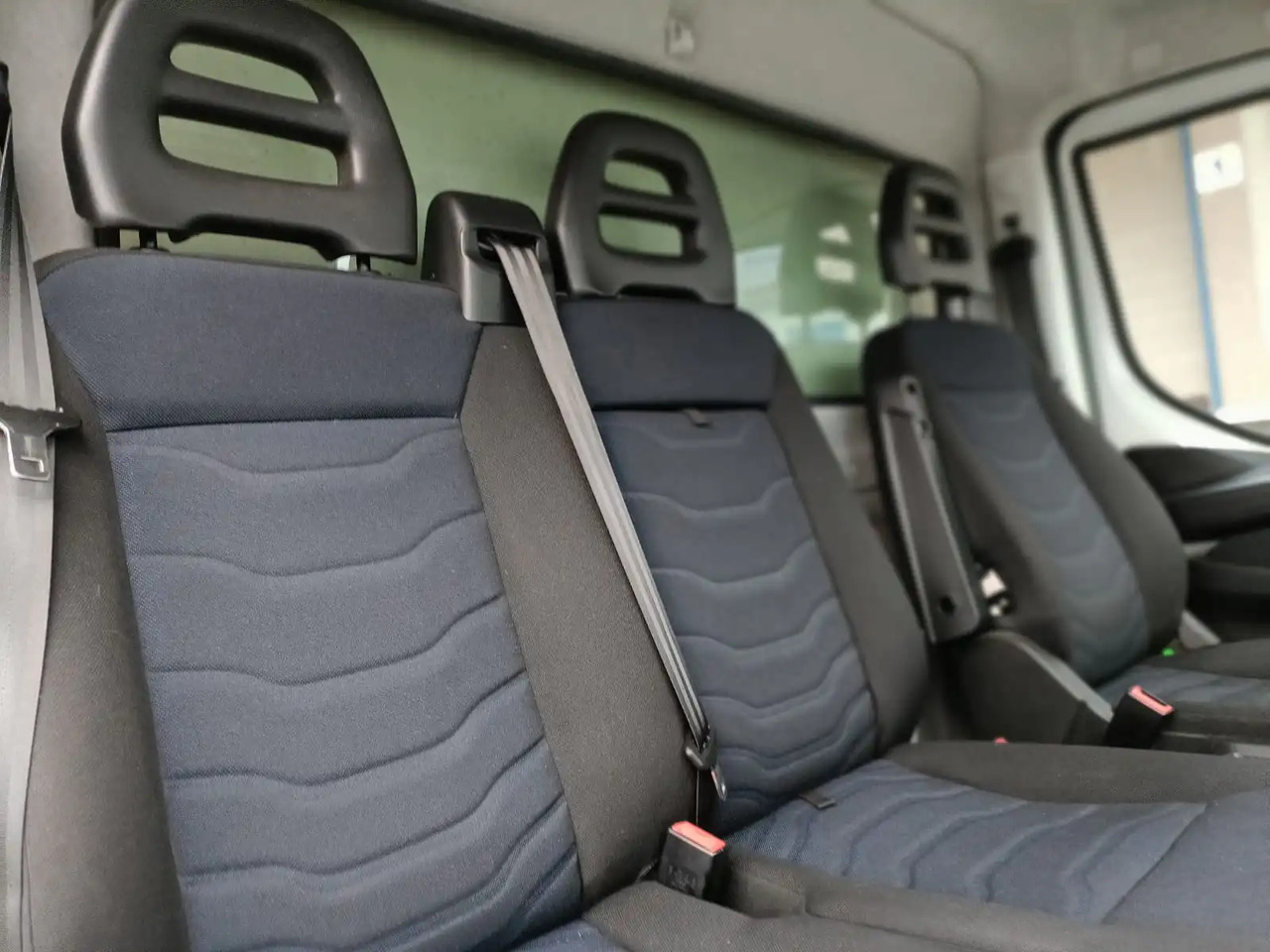 IVECO DAILY 35C14 - Лёгкий коммерческий автомобиль: фото 5 IVECO DAILY 35C14 - Лёгкий коммерческий автомобиль: фото 5