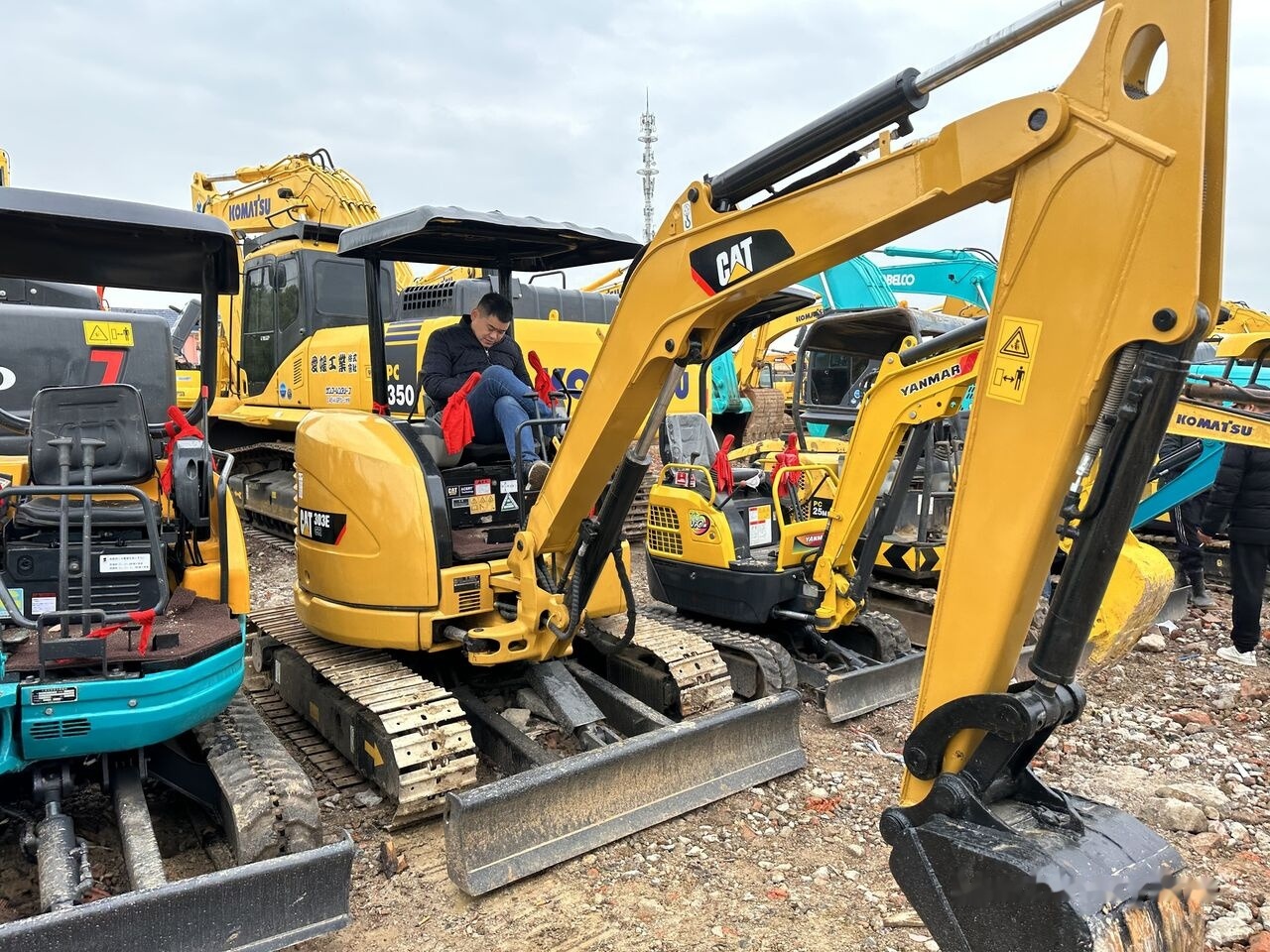 Caterpillar 303E - Мини-экскаватор: фото 2 Caterpillar 303E - Мини-экскаватор: фото 2