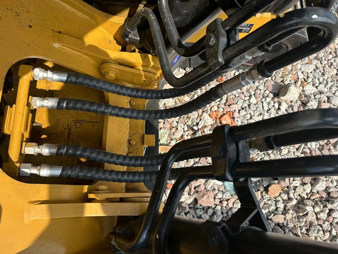 Гусеничный экскаватор Caterpillar 320D: фото 11