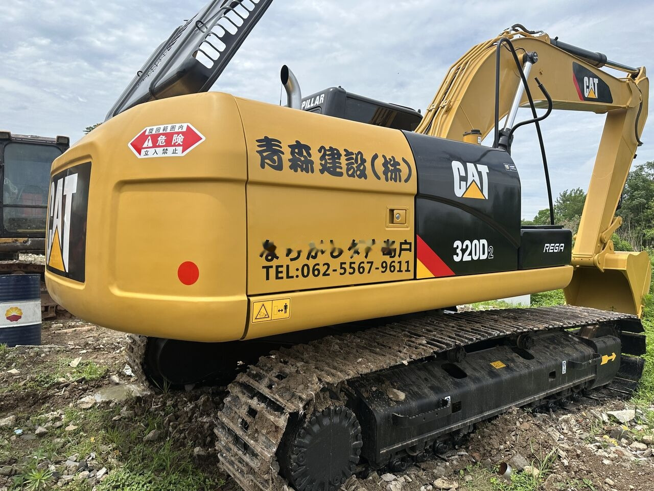 Caterpillar 320D2 - Гусеничный экскаватор: фото 3 Caterpillar 320D2 - Гусеничный экскаватор: фото 3