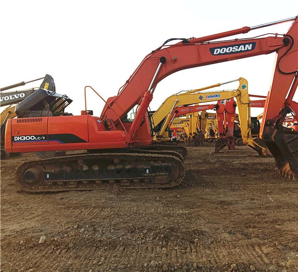 Doosan DH300LC-7 - Гусеничный экскаватор: фото 1 Doosan DH300LC-7 - Гусеничный экскаватор: фото 1