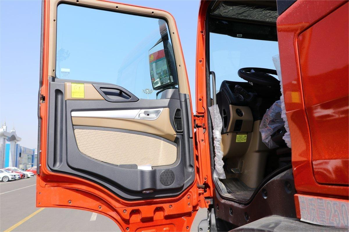 Новый Самосвал HOWO TX440: фото 7 Новый Самосвал HOWO TX440: фото 7