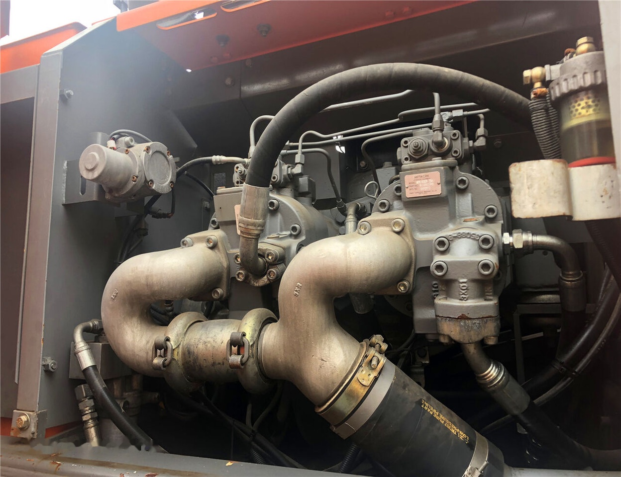 Hitachi ZX360 - Гусеничный экскаватор: фото 2 Hitachi ZX360 - Гусеничный экскаватор: фото 2