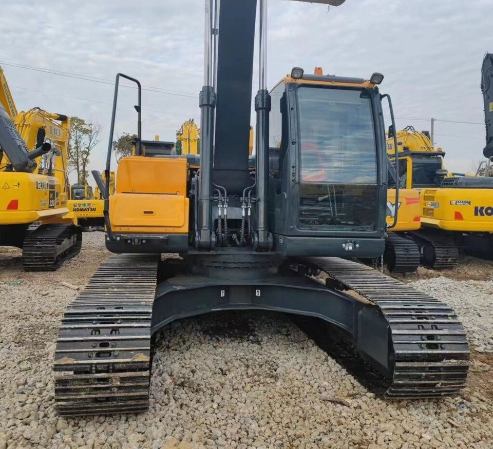 Гусеничный экскаватор Hyundai R225: фото 7 Гусеничный экскаватор Hyundai R225: фото 7