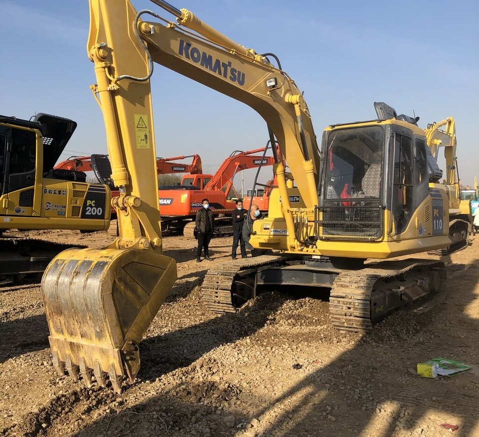 Komatsu PC110 - Гусеничный экскаватор: фото 2 Komatsu PC110 - Гусеничный экскаватор: фото 2