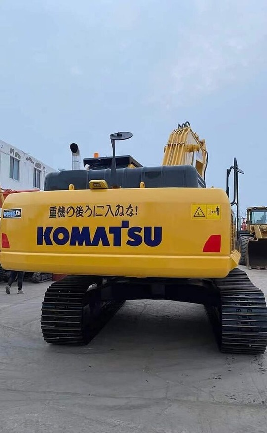 Komatsu PC300 - Гусеничный экскаватор: фото 2 Komatsu PC300 - Гусеничный экскаватор: фото 2
