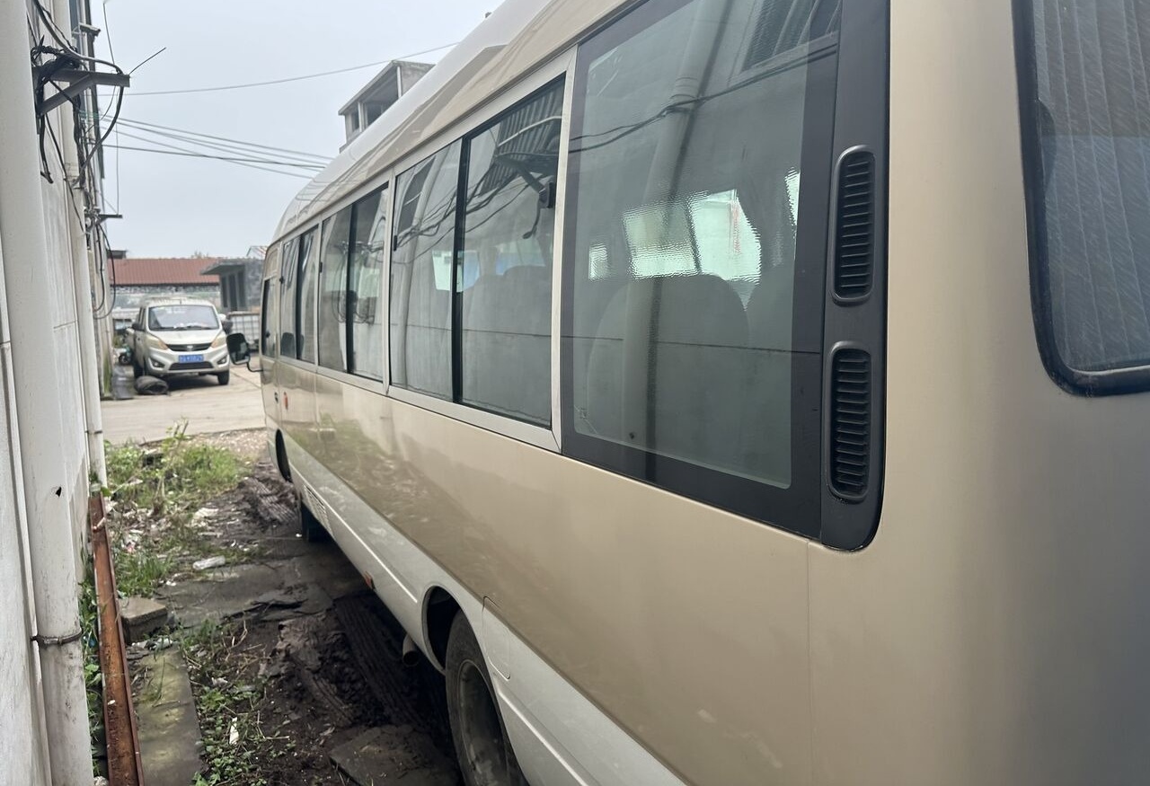 Toyota diesel Coaster - Городской автобус: фото 1 Toyota diesel Coaster - Городской автобус: фото 1