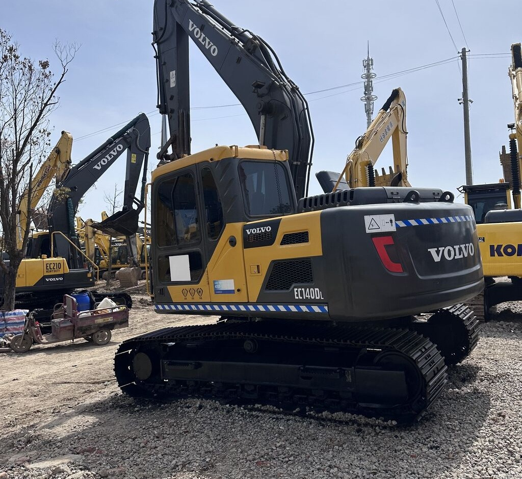 Volvo EC140D - Гусеничный экскаватор: фото 1 Volvo EC140D - Гусеничный экскаватор: фото 1