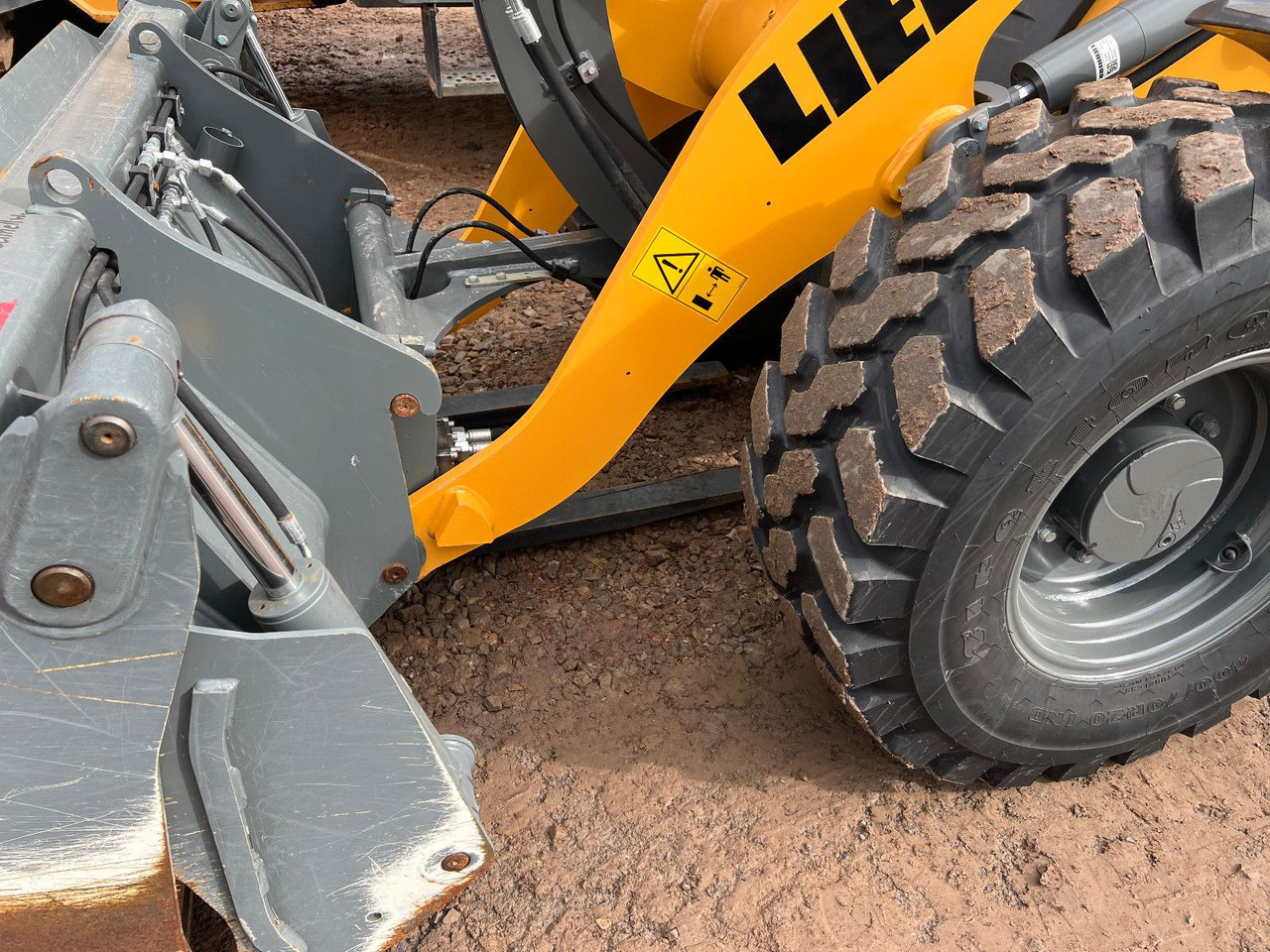 Liebherr L 507 Stereo V Likufix 2x verfügbar - Колёсный погрузчик: фото 3 Liebherr L 507 Stereo V Likufix 2x verfügbar - Колёсный погрузчик: фото 3