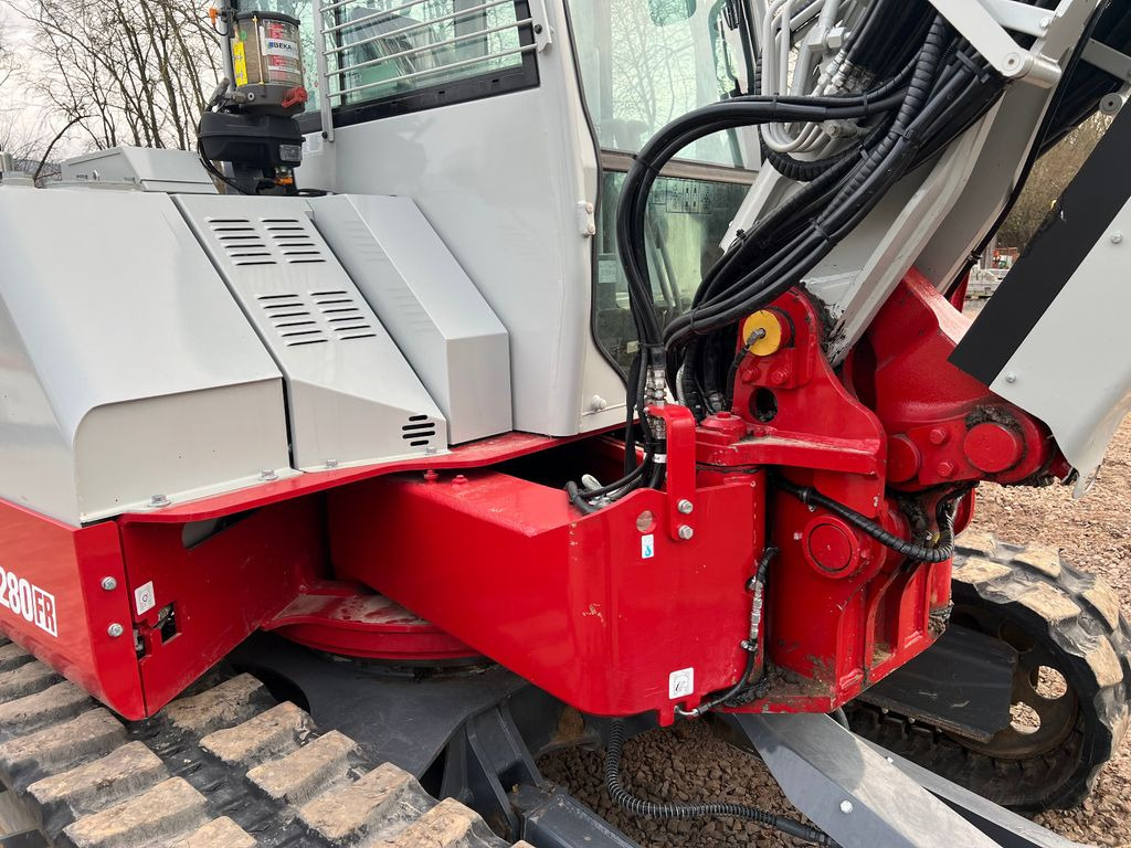 Takeuchi TB 280 FR V4 - Гусеничный экскаватор: фото 4 Takeuchi TB 280 FR V4 - Гусеничный экскаватор: фото 4
