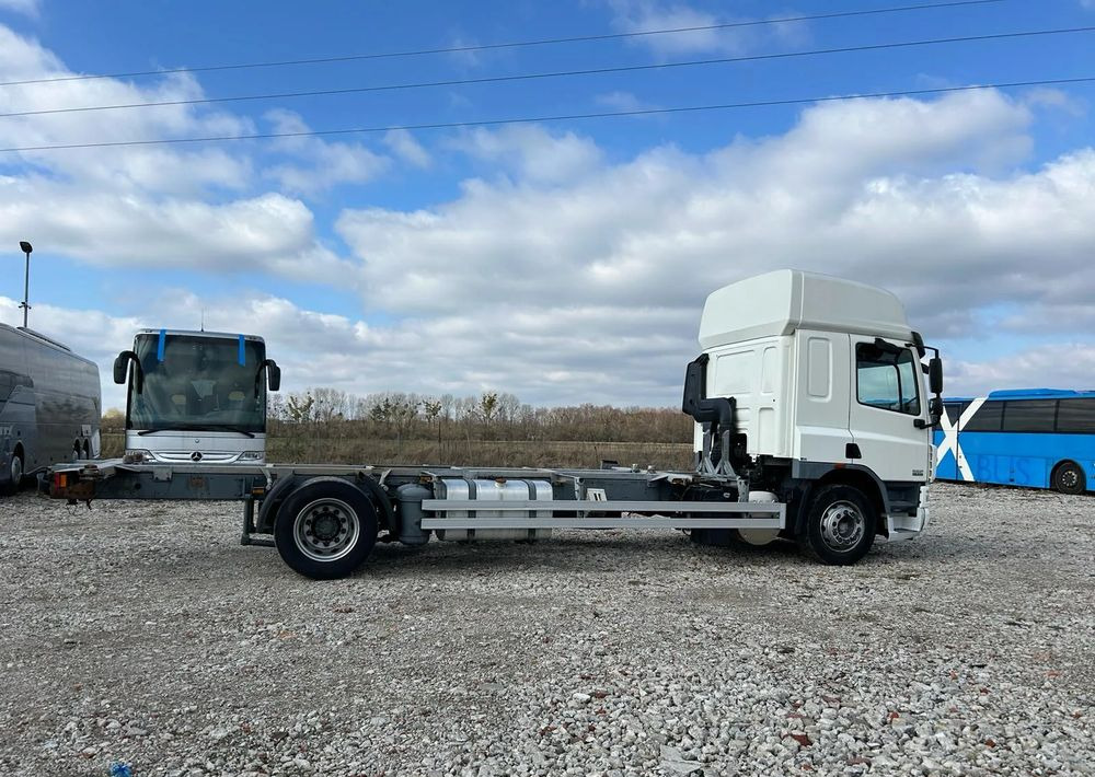 DAF CF75.310 - Грузовик-шасси: фото 2 DAF CF75.310 - Грузовик-шасси: фото 2