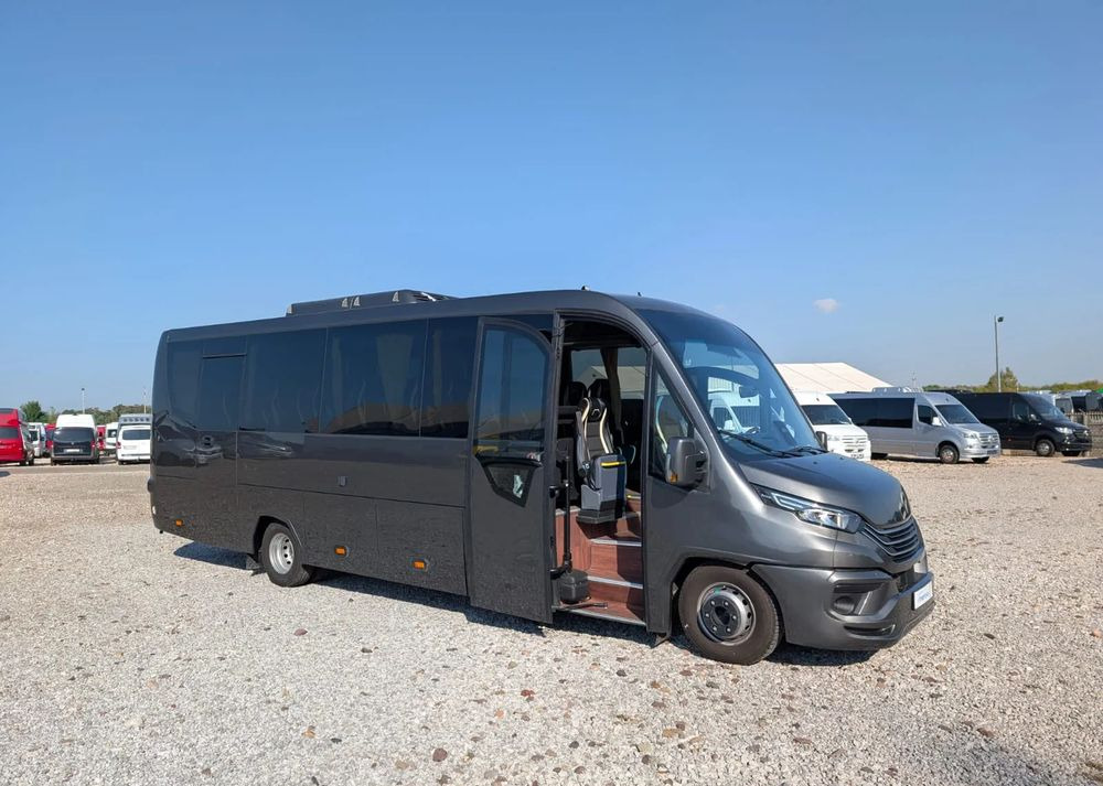 Iveco Daily 70C21 - Микроавтобус, Пассажирский фургон: фото 2 Iveco Daily 70C21 - Микроавтобус, Пассажирский фургон: фото 2