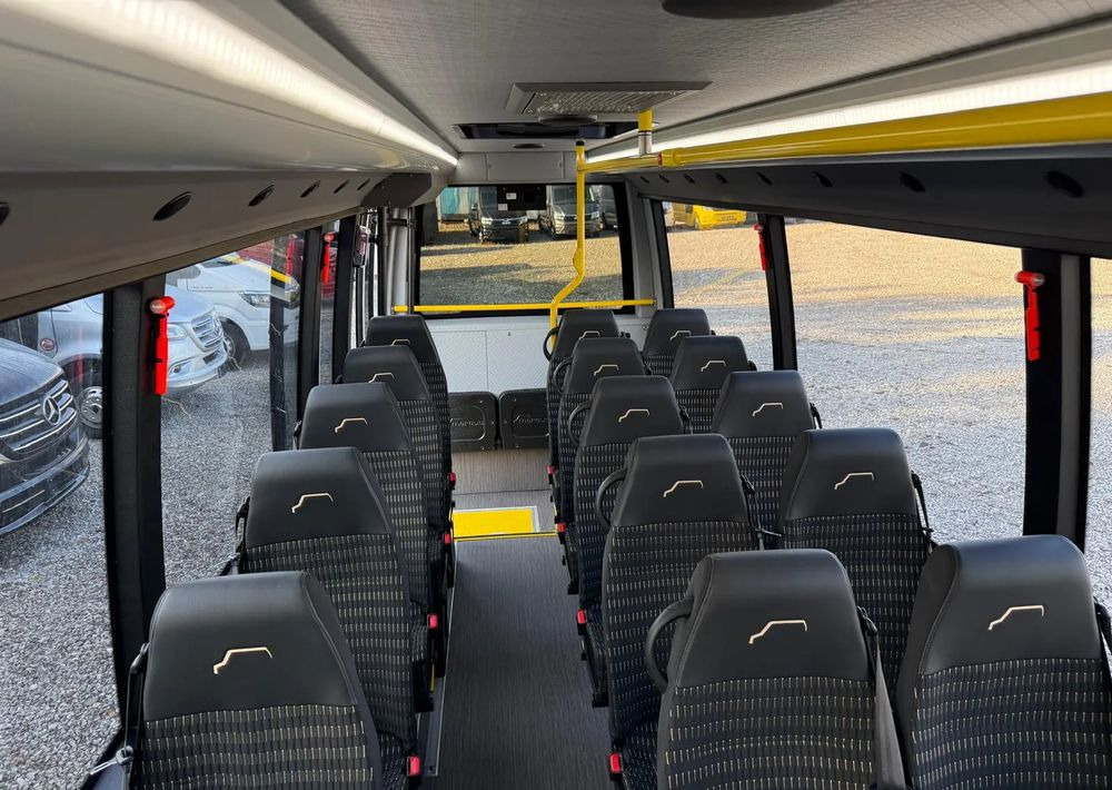 Новый Городской автобус Mercedes-Benz Sprinter CITY: фото 18 Новый Городской автобус Mercedes-Benz Sprinter CITY: фото 18