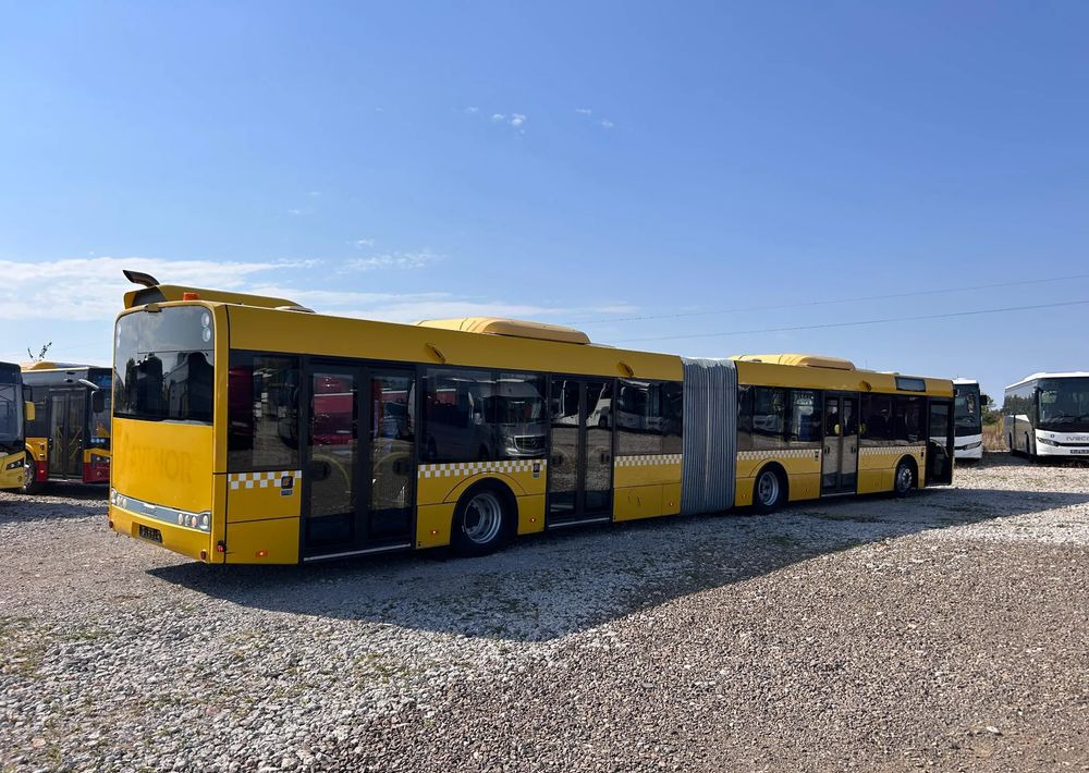 Solaris URBINO 18LE - Сочленённый автобус: фото 4 Solaris URBINO 18LE - Сочленённый автобус: фото 4