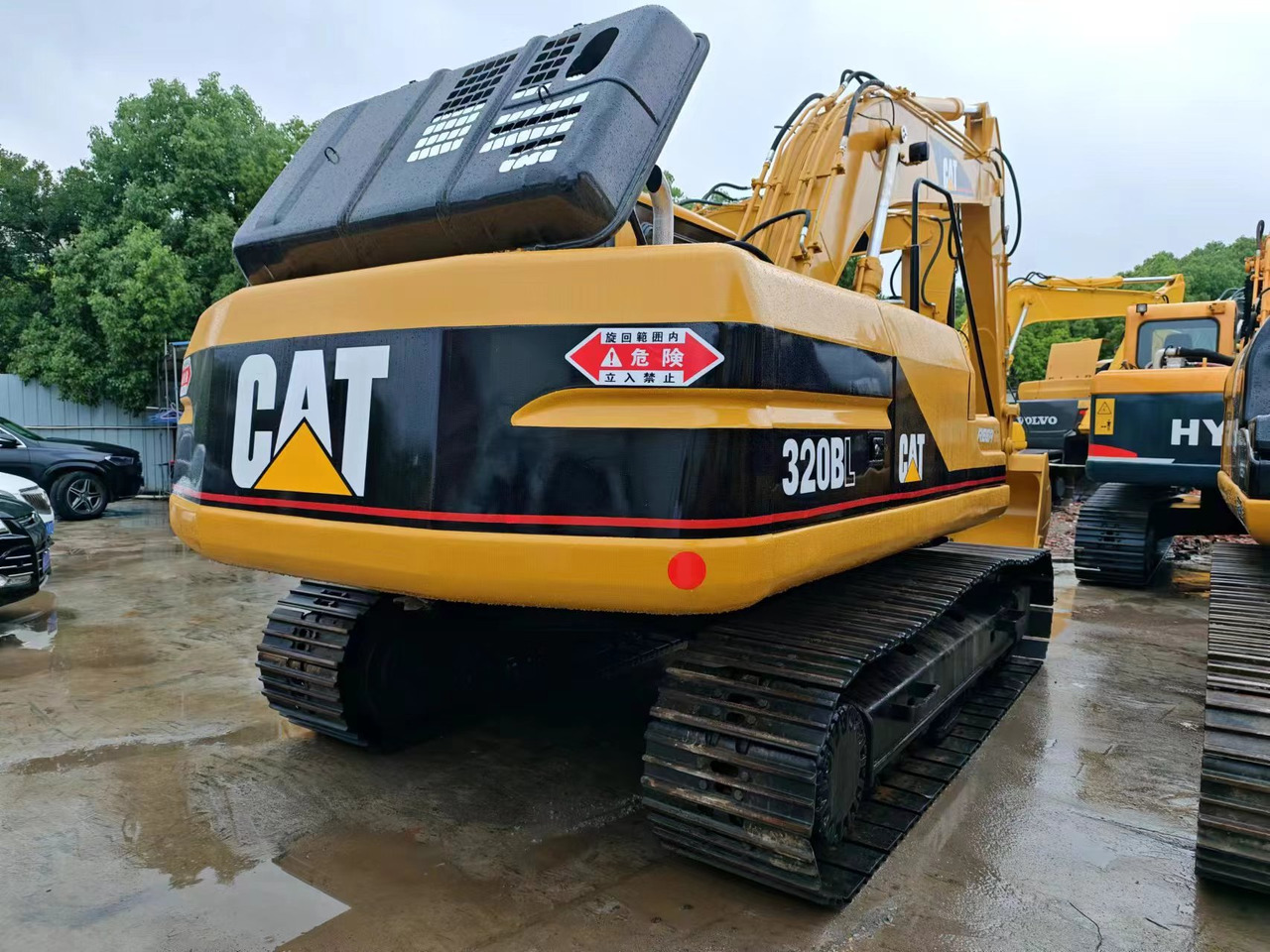 CATERPILLAR 320BL - Гусеничный экскаватор: фото 2 CATERPILLAR 320BL - Гусеничный экскаватор: фото 2