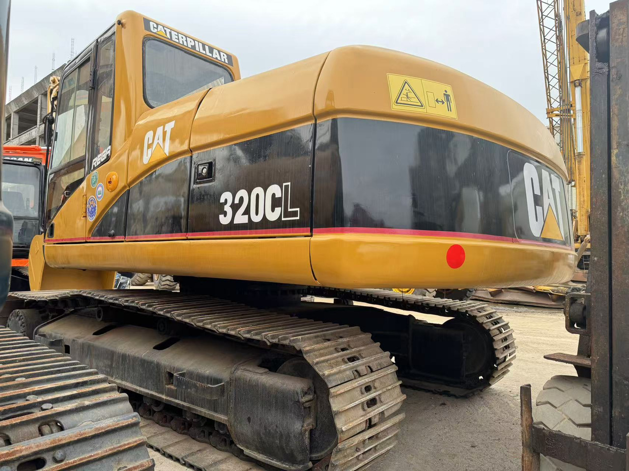 CATERPILLAR 320C - Гусеничный экскаватор: фото 2 CATERPILLAR 320C - Гусеничный экскаватор: фото 2