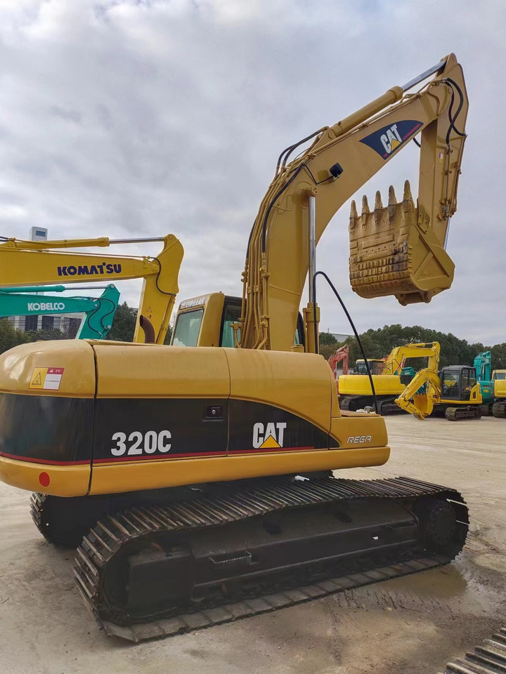 CATERPILLAR 320C - Гусеничный экскаватор: фото 3 CATERPILLAR 320C - Гусеничный экскаватор: фото 3