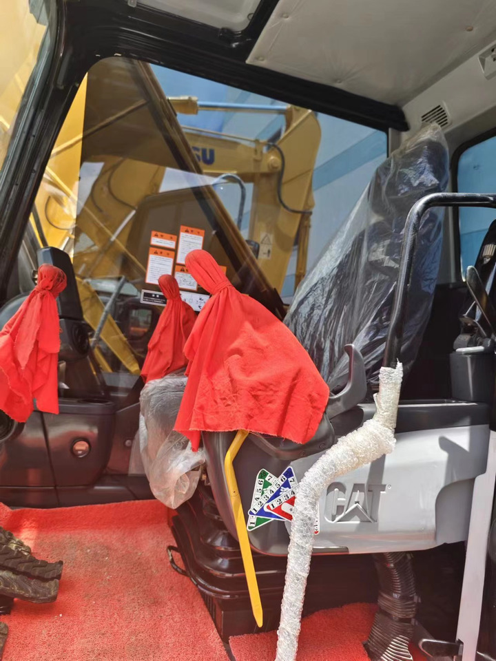 CATERPILLAR 320D - Гусеничный экскаватор: фото 4 CATERPILLAR 320D - Гусеничный экскаватор: фото 4