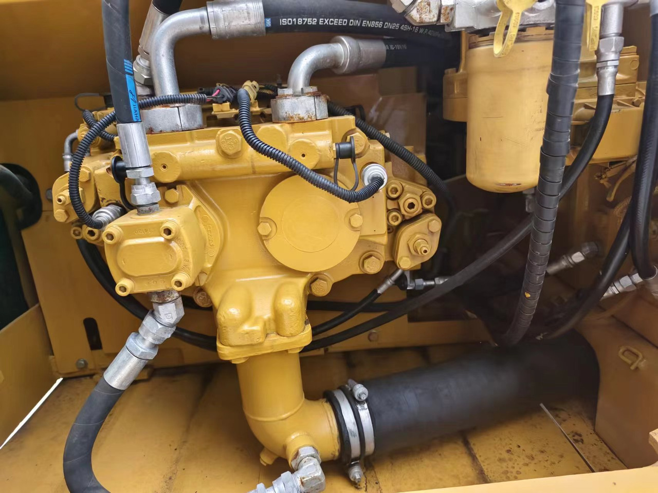 CATERPILLAR 320D - Гусеничный экскаватор: фото 5 CATERPILLAR 320D - Гусеничный экскаватор: фото 5