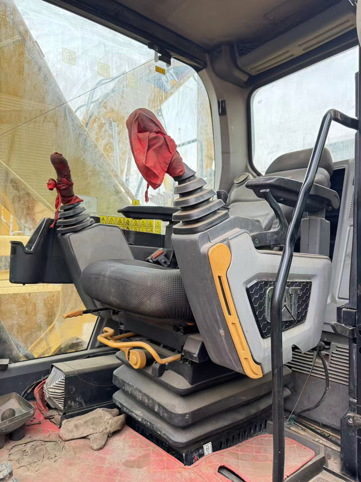 Гусеничный экскаватор CATERPILLAR 320GC: фото 7 Гусеничный экскаватор CATERPILLAR 320GC: фото 7