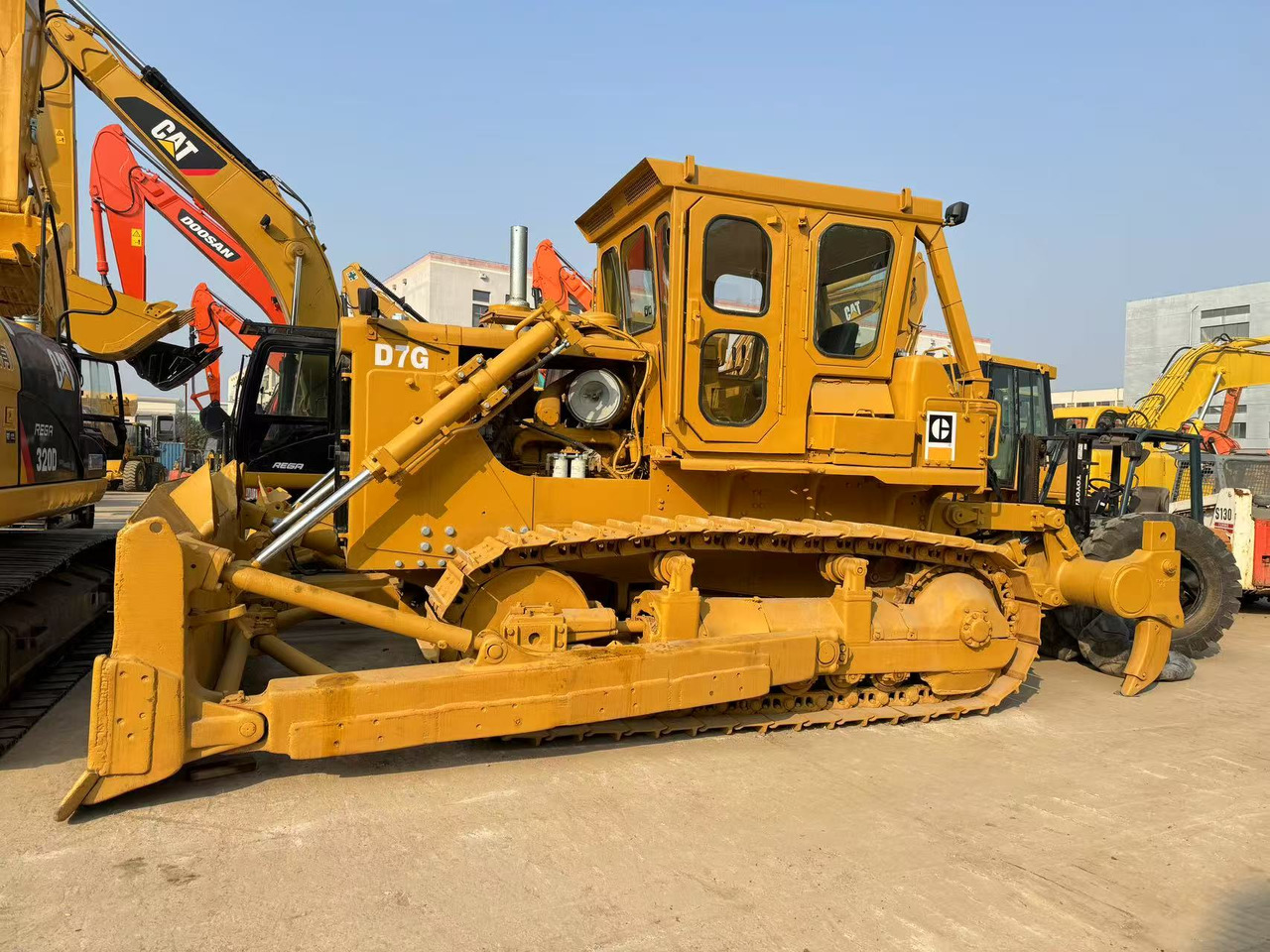 CATERPILLAR D7G - Бульдозер: фото 4 CATERPILLAR D7G - Бульдозер: фото 4