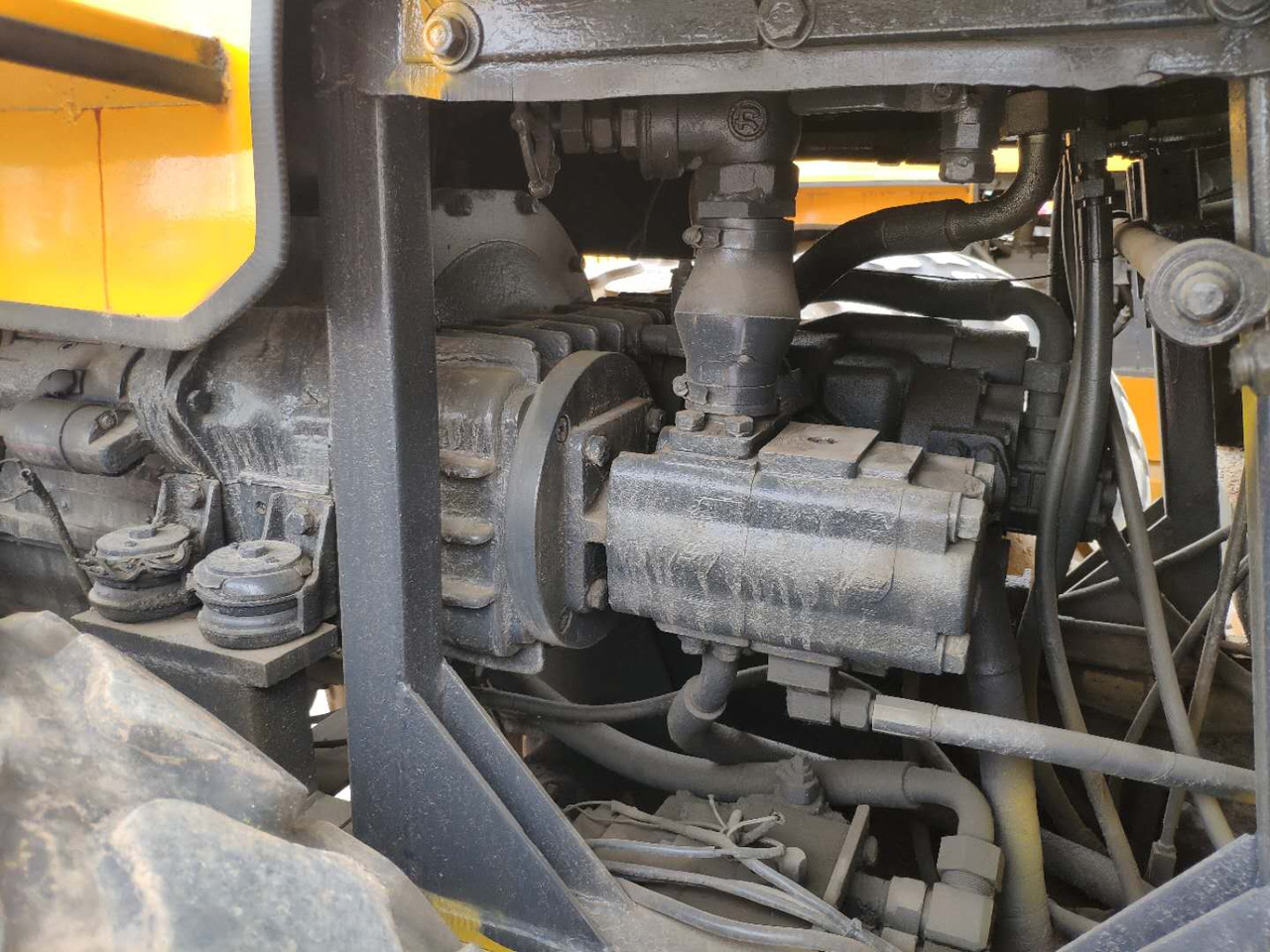 DYNAPAC CA301D - Компактор: фото 4 DYNAPAC CA301D - Компактор: фото 4