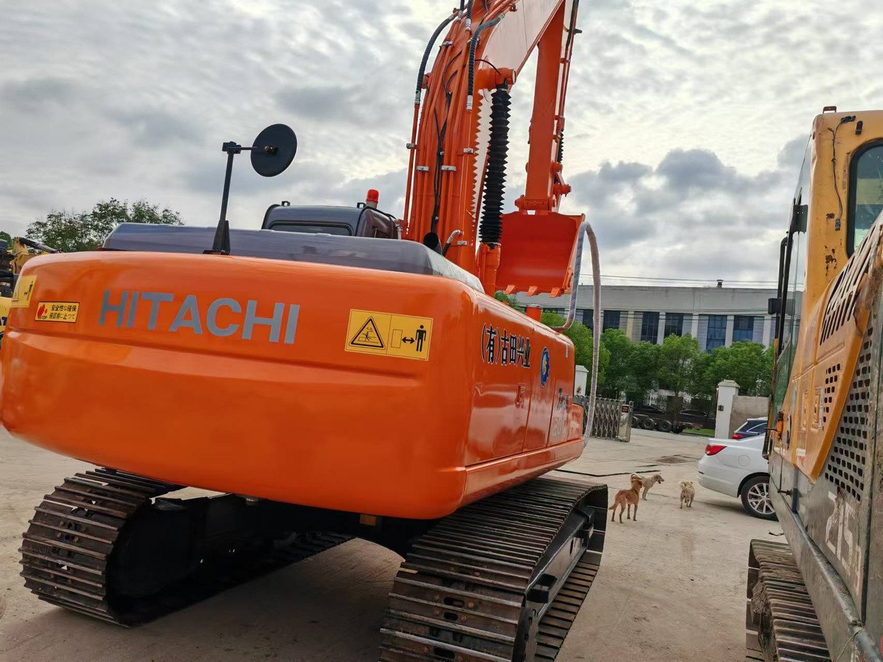 HITACHI ZX200 - Гусеничный экскаватор: фото 4 HITACHI ZX200 - Гусеничный экскаватор: фото 4