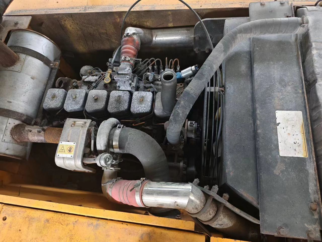 HYUNDAI 210W-7 - Колёсный экскаватор: фото 5 HYUNDAI 210W-7 - Колёсный экскаватор: фото 5