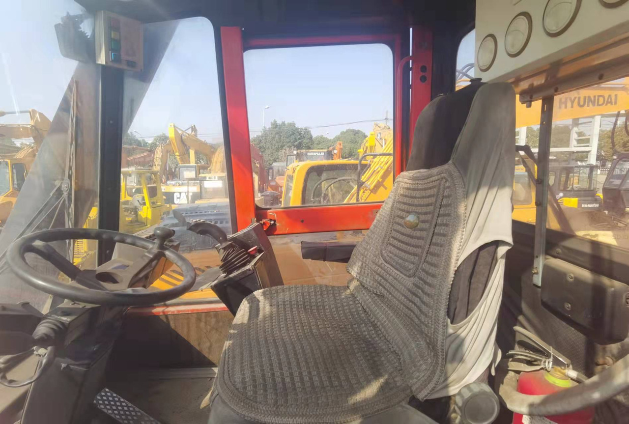 KALMAR DRF450 - Ричстакер: фото 3 KALMAR DRF450 - Ричстакер: фото 3