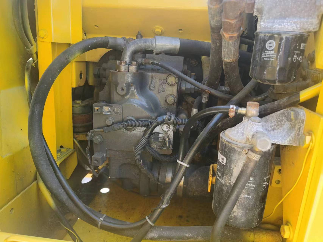 KOMATSU PC130-7 - Гусеничный экскаватор: фото 5 KOMATSU PC130-7 - Гусеничный экскаватор: фото 5