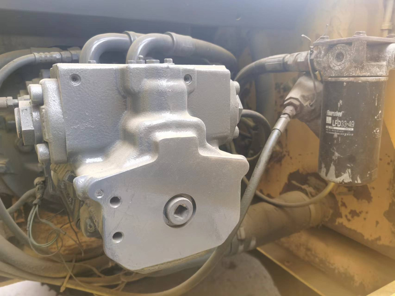 KOMATSU PC200-7 - Гусеничный экскаватор: фото 4 KOMATSU PC200-7 - Гусеничный экскаватор: фото 4