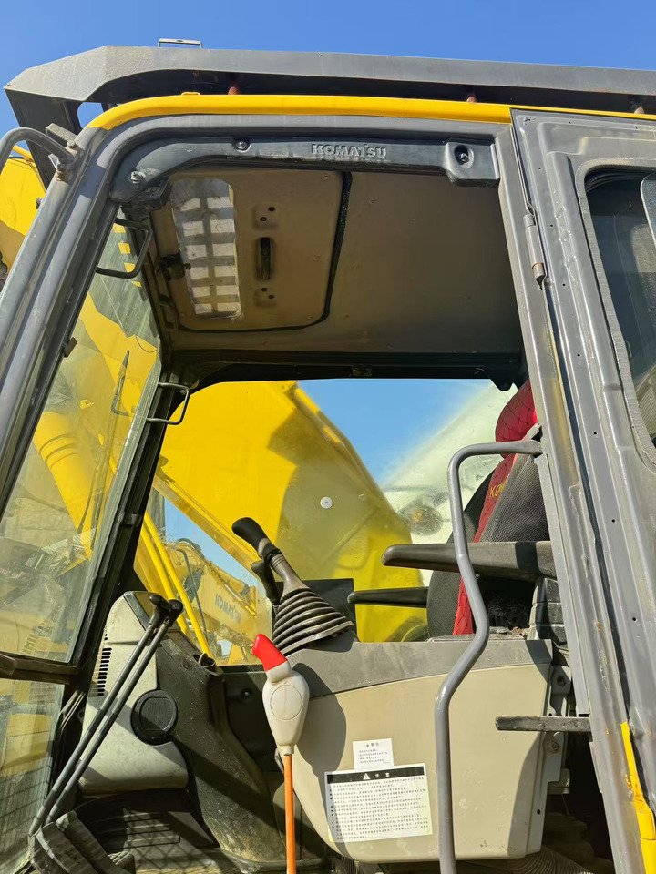 KOMATSU PC200-8 - Гусеничный экскаватор: фото 4 KOMATSU PC200-8 - Гусеничный экскаватор: фото 4