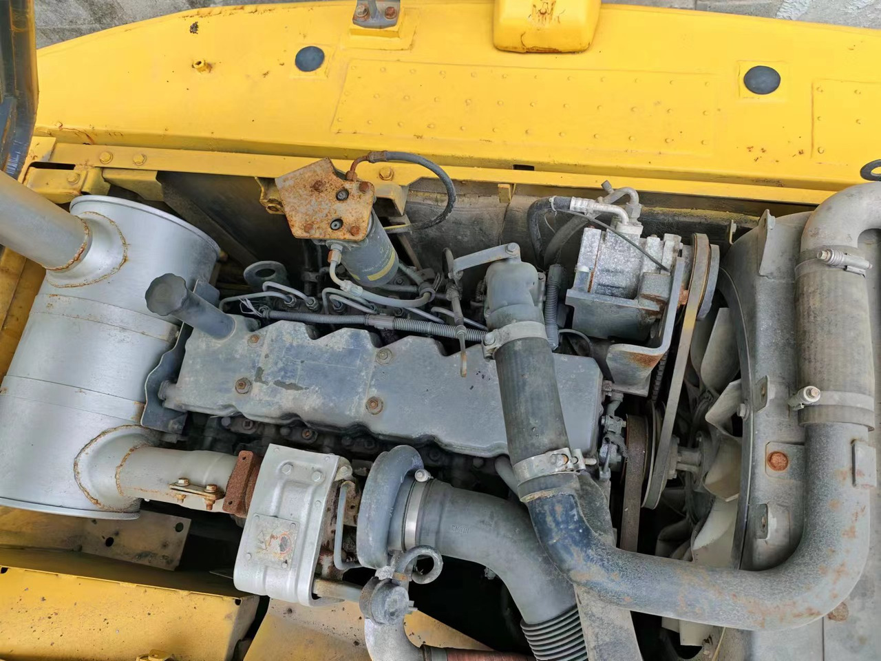 KOMATSU pc200-8 pc200 Japan made - Гусеничный экскаватор: фото 3 KOMATSU pc200-8 pc200 Japan made - Гусеничный экскаватор: фото 3