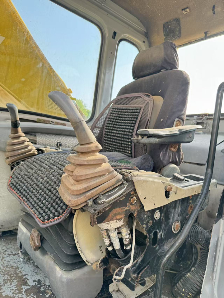 SUMITOMO SH200 - Гусеничный экскаватор: фото 5 SUMITOMO SH200 - Гусеничный экскаватор: фото 5