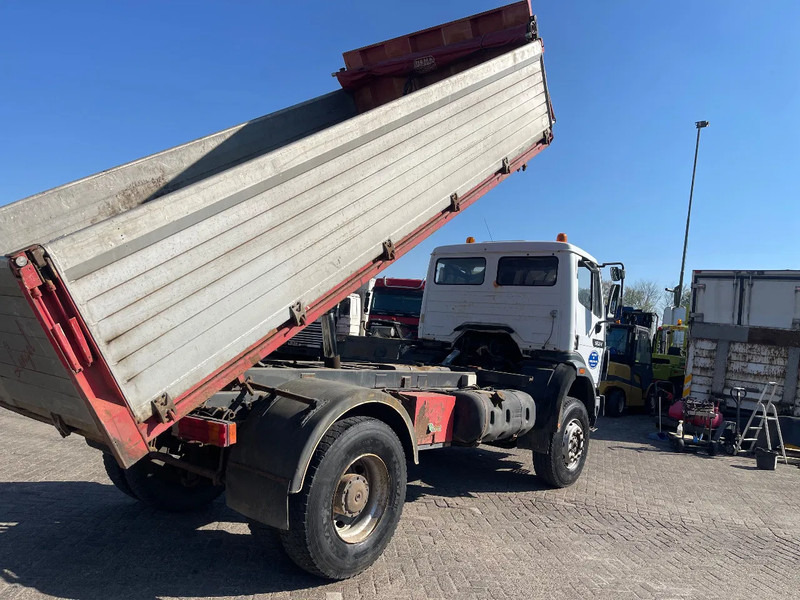 Mercedes-Benz SK 1824 TIPPER 4x4 - Самосвал: фото 5 Mercedes-Benz SK 1824 TIPPER 4x4 - Самосвал: фото 5